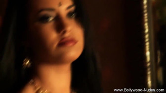 Stunning Erotic MILF Indian
