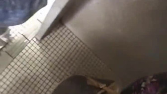 Japanese Pissing
